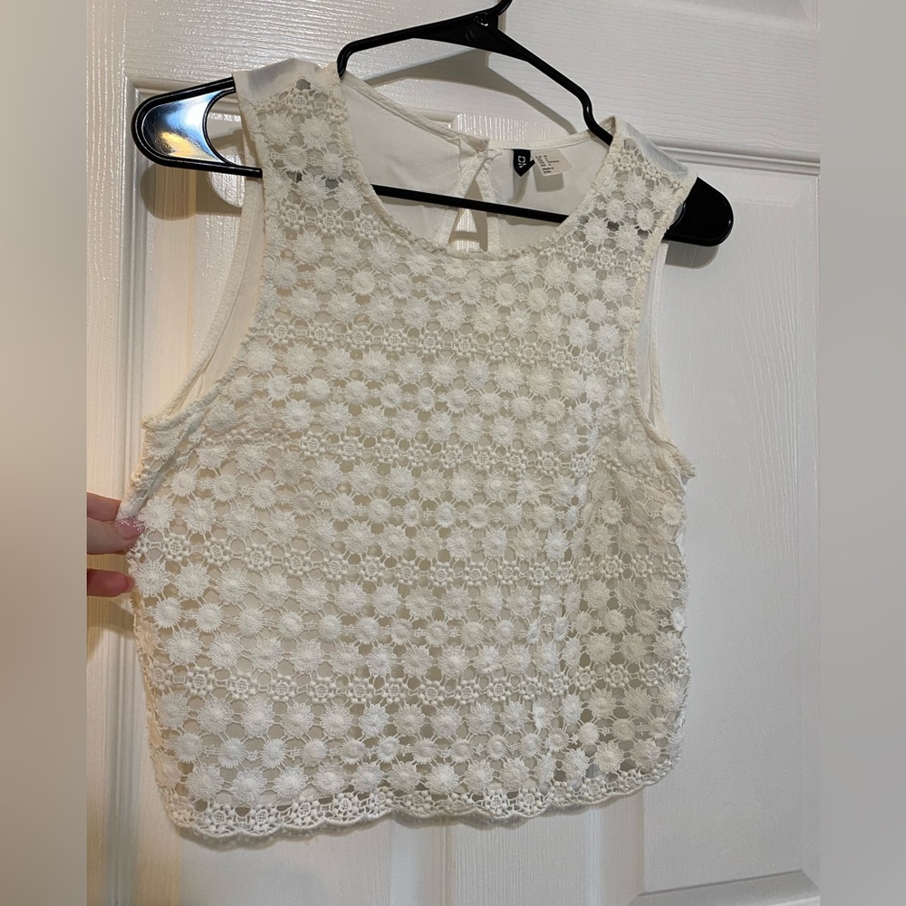 H&M white floral crop top Size 6